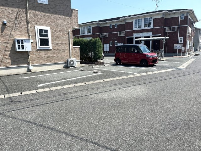 フォルトグランデ　Ⅰの駐車場