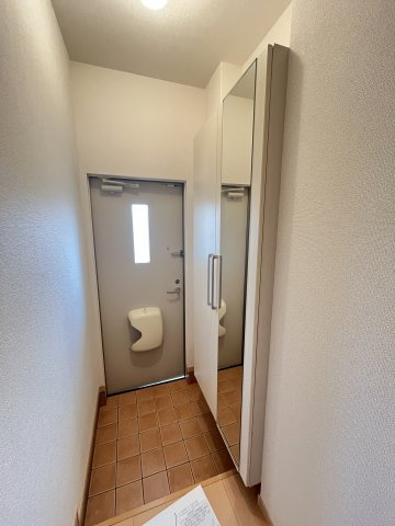 エターナルコート　Ａの玄関