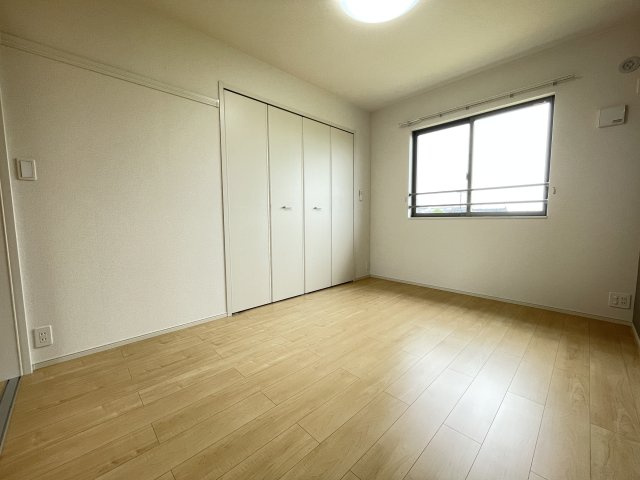 イースト　ワン　ピースの内装