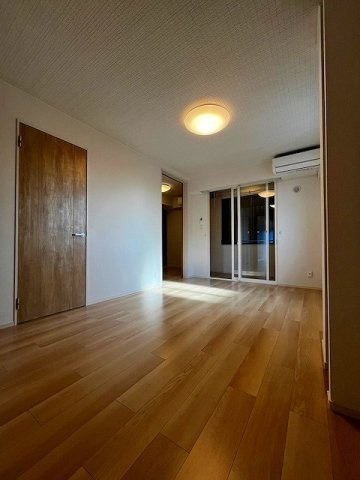 アイ・ヴィレッジ古閑中町Ａの居間・リビング