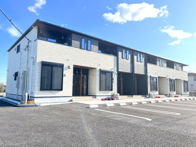 グランブルー八代　Ａの外観