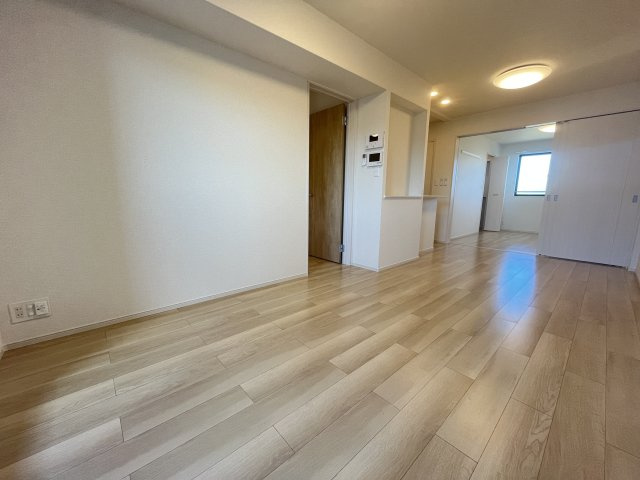 グランブルー八代　Ａの居間・リビング