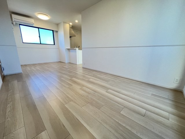 アバンツァートの居間・リビング