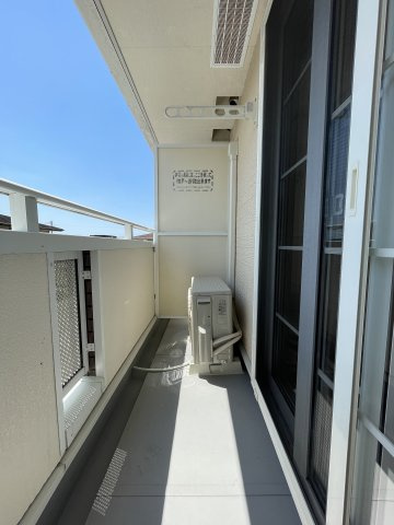 ＮＭＯＮ　Ｅのバルコニー