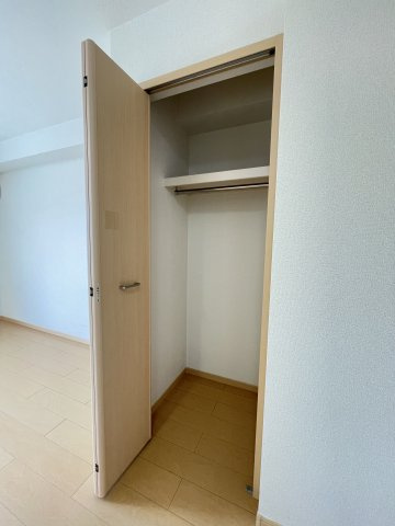 ＮＭＯＮ　Ｅの内装
