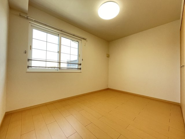 ＮＭＯＮ　Ｅの内装
