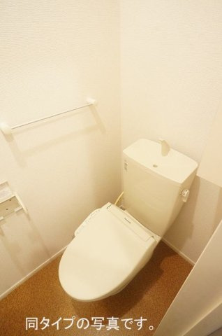 オーロラ要Ｂのトイレ|ゆったりとした空間のトイレです