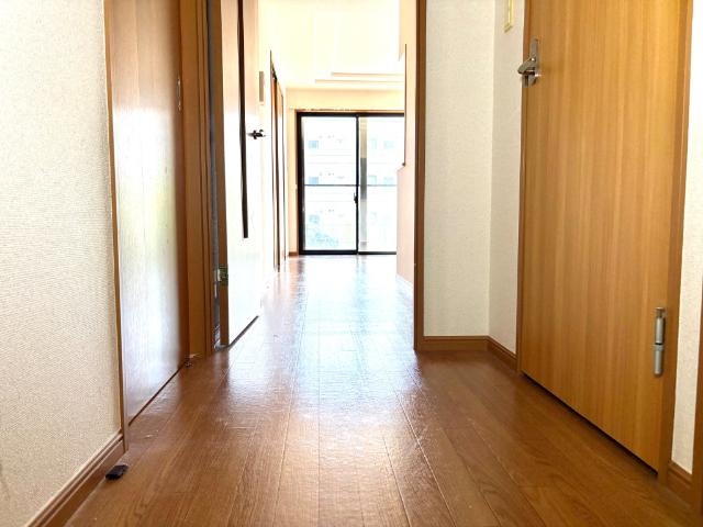 ベルファミーユ２の内装|廊下