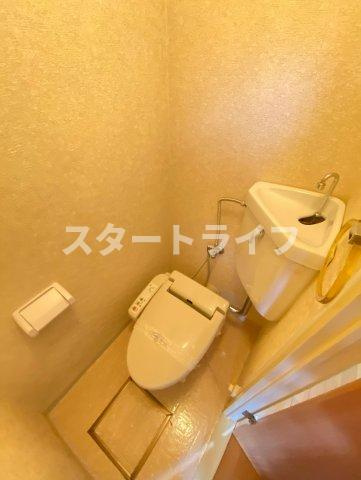 大阪市淀川区東三国６丁目の賃貸マンションのトイレ