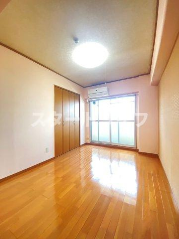 大阪市淀川区東三国６丁目の賃貸マンションの寝室