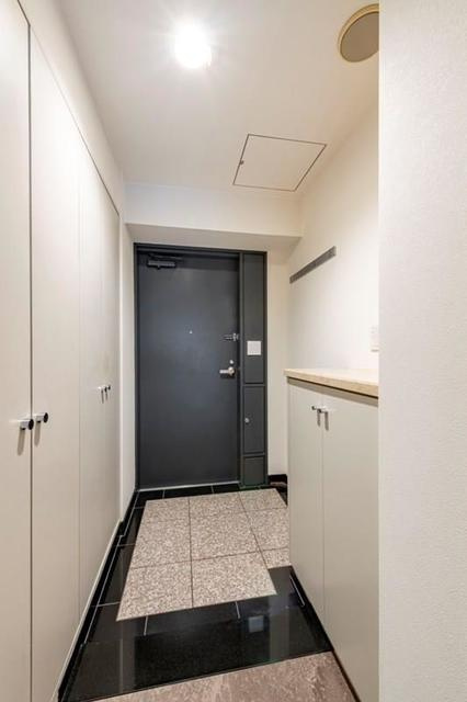 恵比寿ガーデンテラス弐番館の玄関|※写真は同タイプ住戸です。