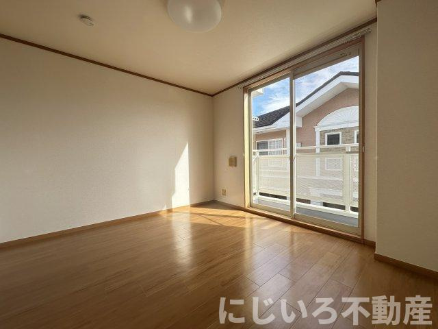 オレンジハイツAの居間・リビング