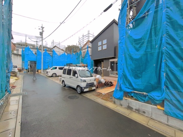 入間市高倉5丁目・全15棟　新築一戸建　10号棟の前面道路含む現地写真|2026年9月28日撮影
