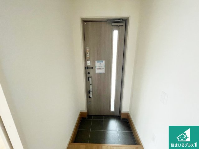 ■池田市旭丘　第6期　新築一戸建ての玄関|シューズボックスにはたくさんの靴が収納できるので玄関周りはいつもスッキリ！ご家族が増えても安心！