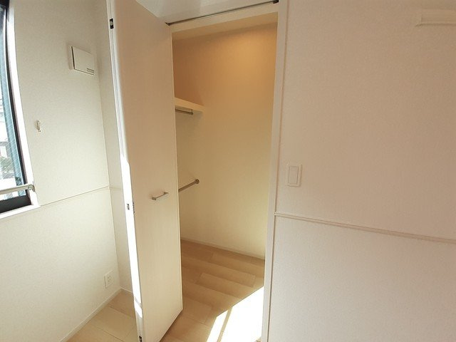 ローレル　Ⅱの収納