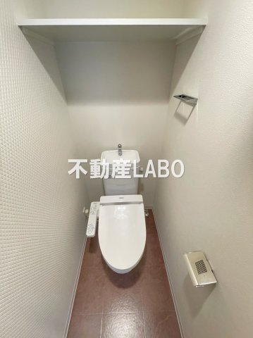 HRフロントリーガル難波WESTのトイレ