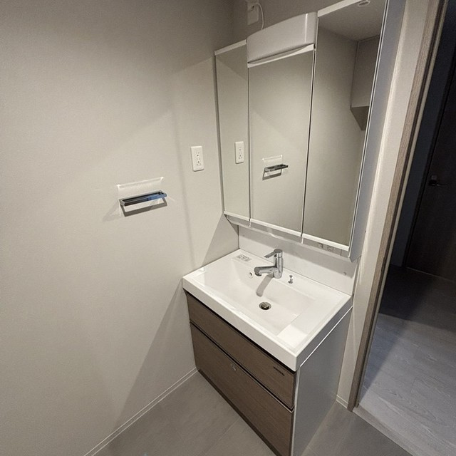 Ｒｏｖｉｎｅ目黒東山の洗面所|※写真は同タイプ住戸です。