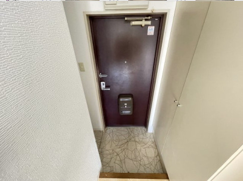 ISM北小金の玄関