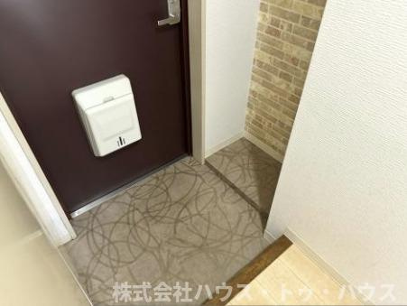 ISM北小金の玄関