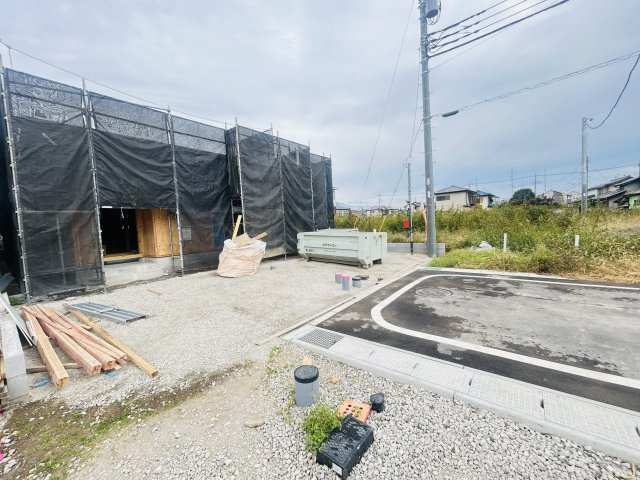 新築　前橋市青柳町第27　クレイドルガーデン　7号棟の駐車場|　駐車スペースは並列3台分可能です！
