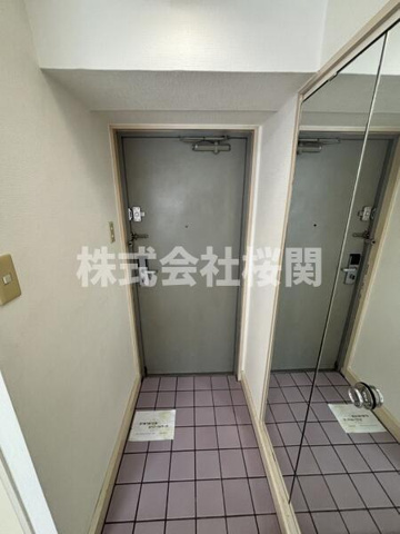 クリエール桜木町の玄関