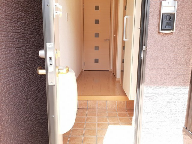 プリーマヴィラ　Ⅴの玄関