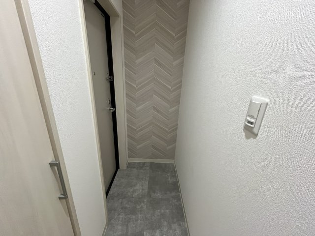クリエオーレ菱江Ⅲの玄関
