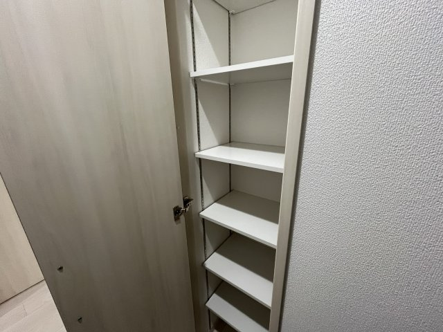 クリエオーレ菱江Ⅲの収納