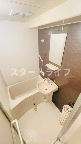 大阪市淀川区西中島７丁目の賃貸マンションの浴室