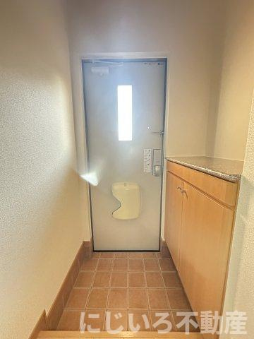 ティファニーハイツⅠの玄関