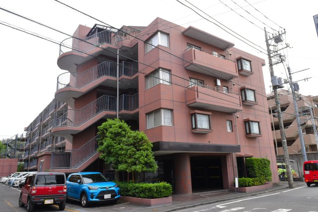 調布市多摩川１丁目の中古マンションの外観