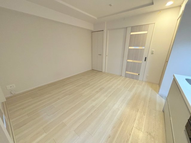 Mid　Court　新大阪の居間・リビング