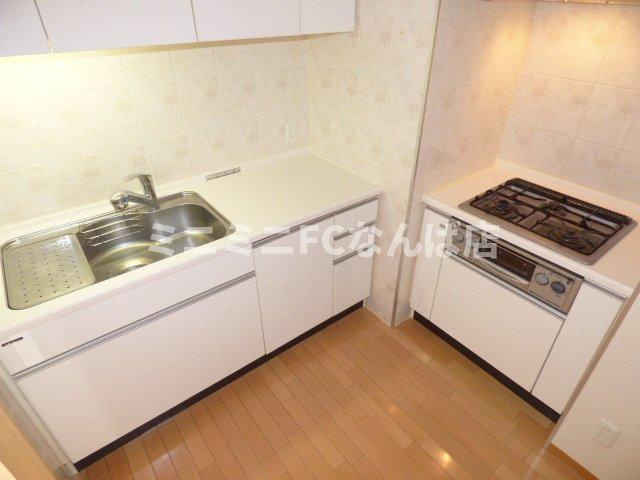 エスリード西本町のキッチン