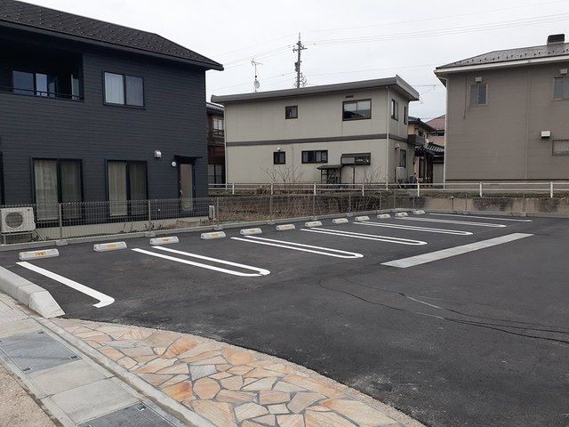 ルピナス　Ｂの駐車場