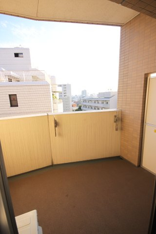【バルコニー】