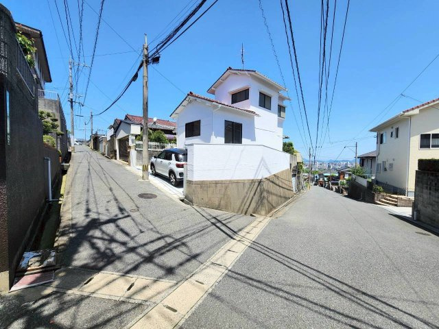 RESET HOUSE－リセットハウス戸畑区東大谷3丁目の前面道路含む現地写真|東南角地で日当たり・通風良好♪