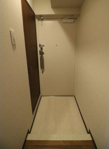 ＰＥＡＫＳ神田の玄関