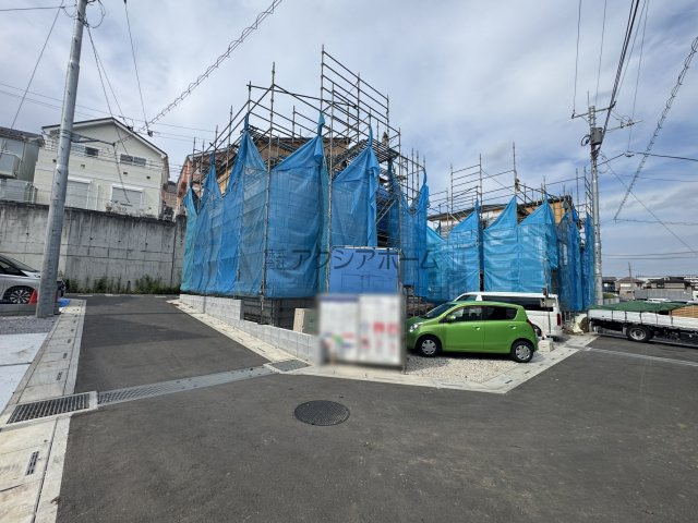 入間市高倉5丁目・全15棟　新築一戸建　14号棟の前面道路含む現地写真|2026年9月30日撮影