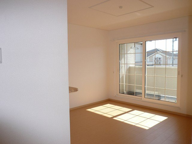 ヴェル　ドゥーラ　Ⅴの居間・リビング|ゆったり過ごせるリビングです