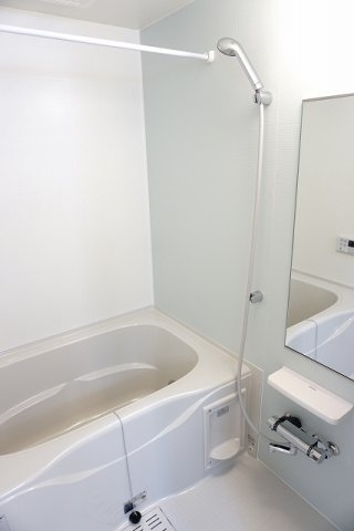 セレノ城南Ｂの浴室|コンパクトで使いやすいお風呂です