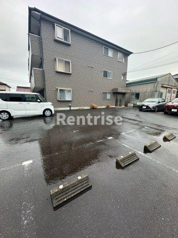 サンタウン弐番館の駐車場