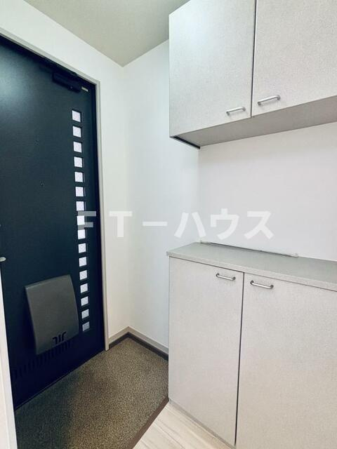 サンコスモＦの玄関