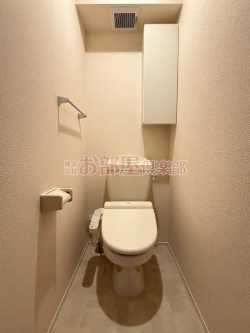 パレスプリメーロのトイレ|落ち着いた色調のトイレです