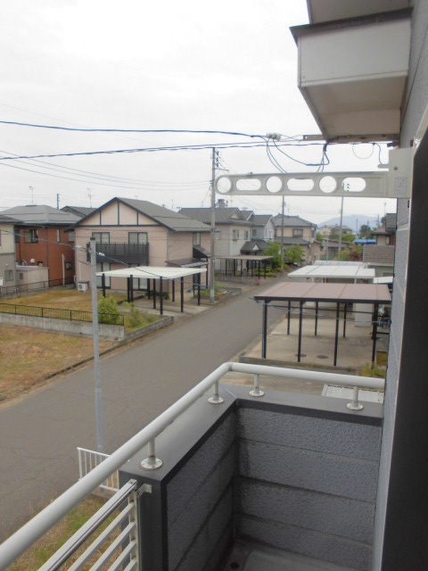 新潟市西蒲区中之口の一戸建てのバルコニー