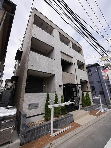 カリヨン代田の外観
