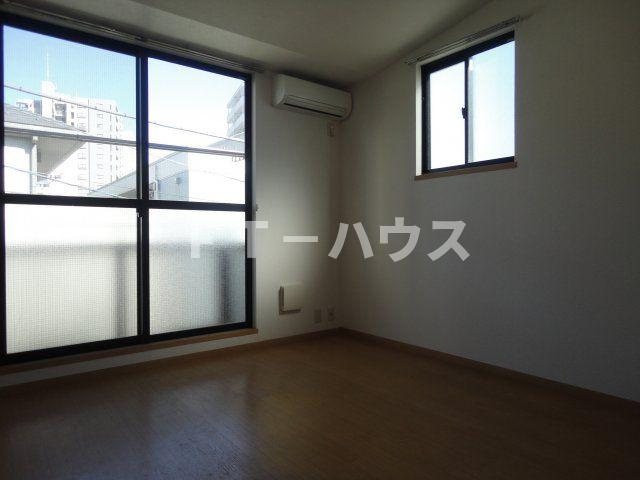 ベルエポック中山の居間・リビング