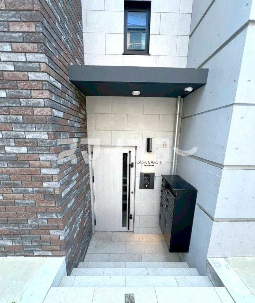 ＣＡＳＡ　ＧＲＡＺＩＥ　立川のエントランス