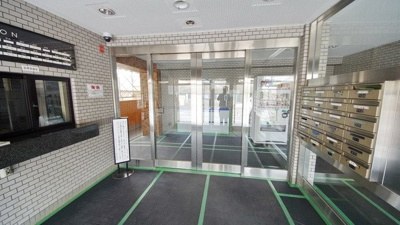 【エントランス】 | ライオンズマンション新座 | 落ち着いたエントランスです