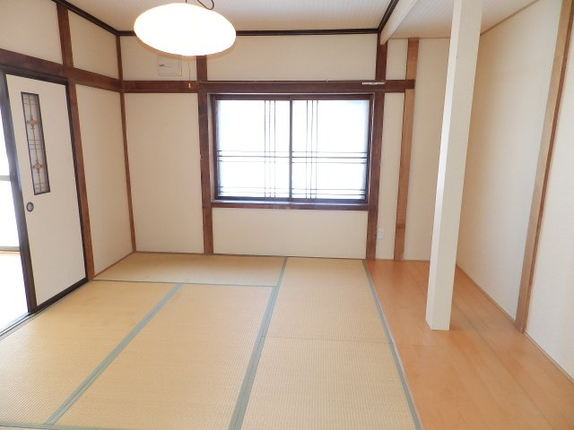 室蘭市高砂町３丁目１６-7戸建の和室