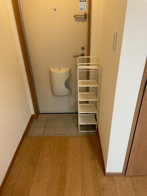 マーベラス国分寺本多の玄関